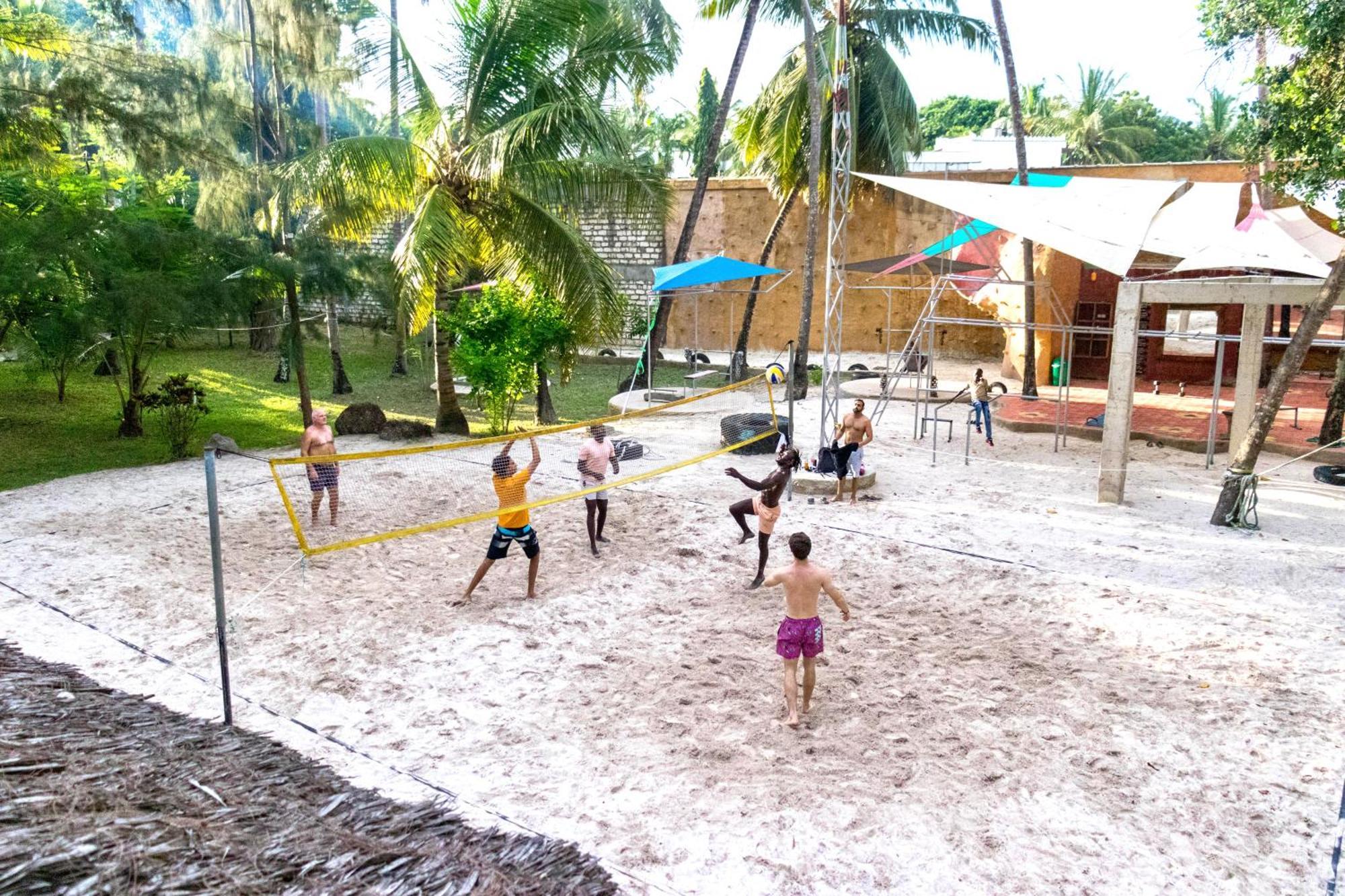 Soul Breeze Beach Resort Диани-Бич Экстерьер фото